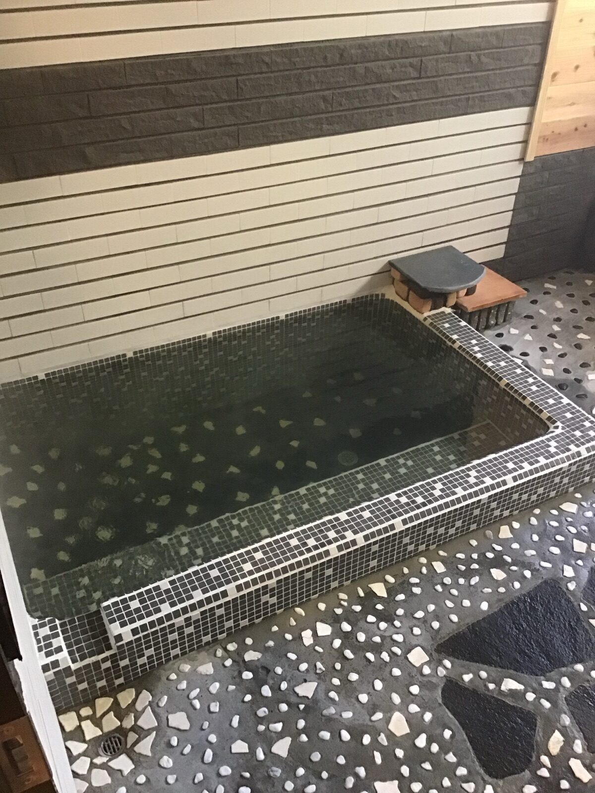 温泉露天岩風呂
